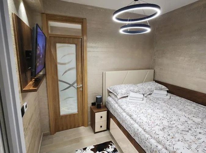 Ebra 76 Kraljevi Cardaci Apartament *